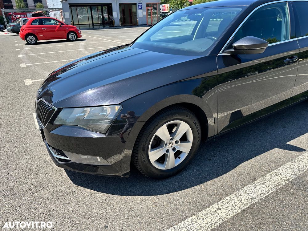 Skoda Superb 2.0 TDI DSG Ambition - 12