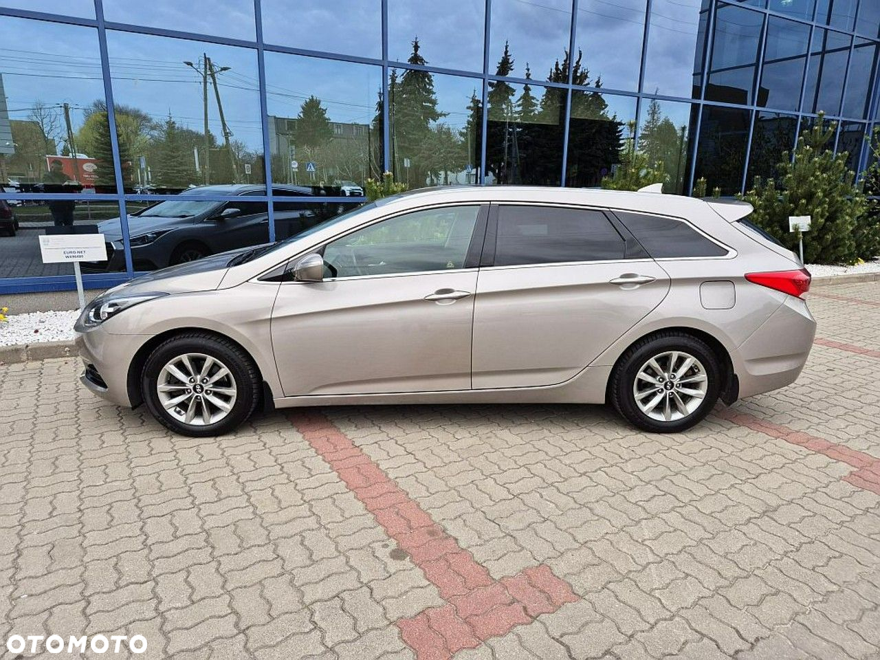 Hyundai i40 - 12