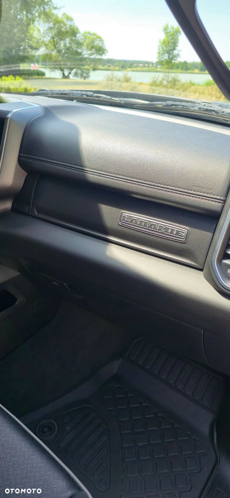 Dodge RAM - 21