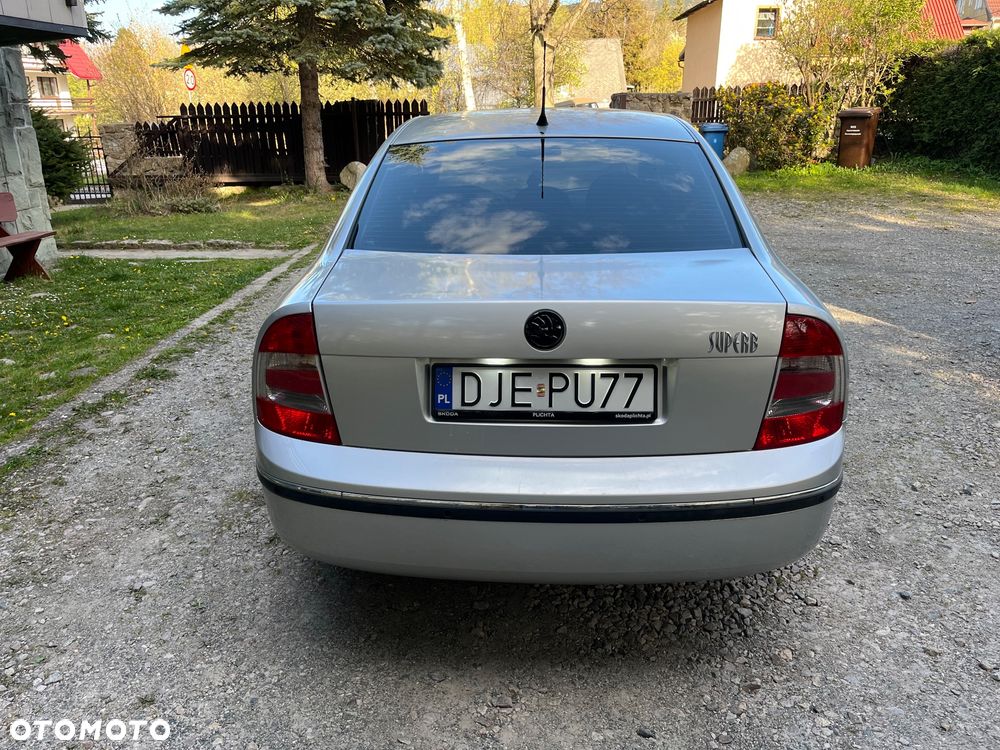 Skoda Superb 2.0 Comfort - 4