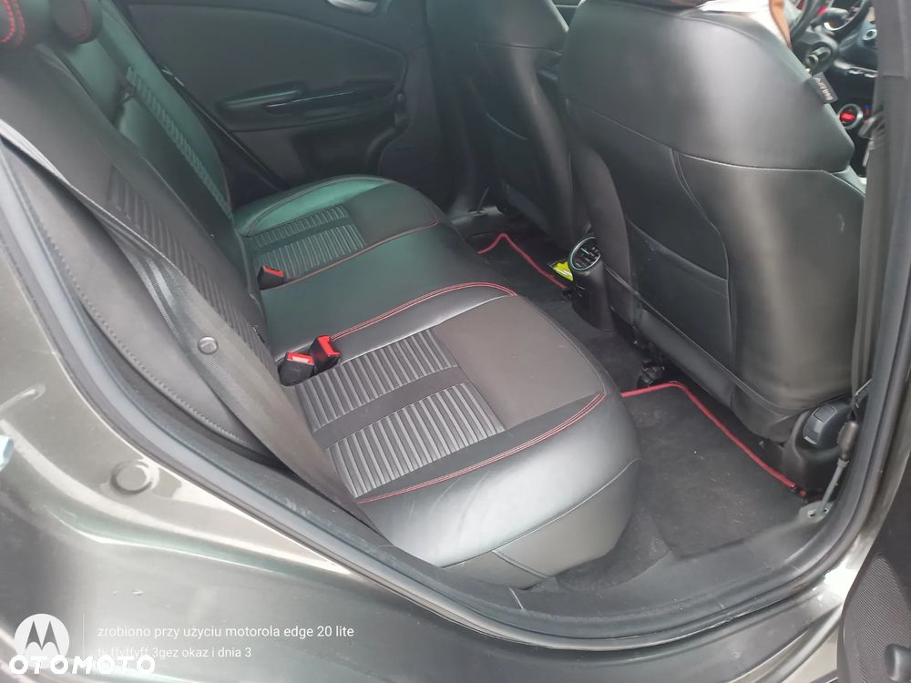 Alfa Romeo Giulietta 1.8 TBi 16V Quadrifoglio Verde - 11