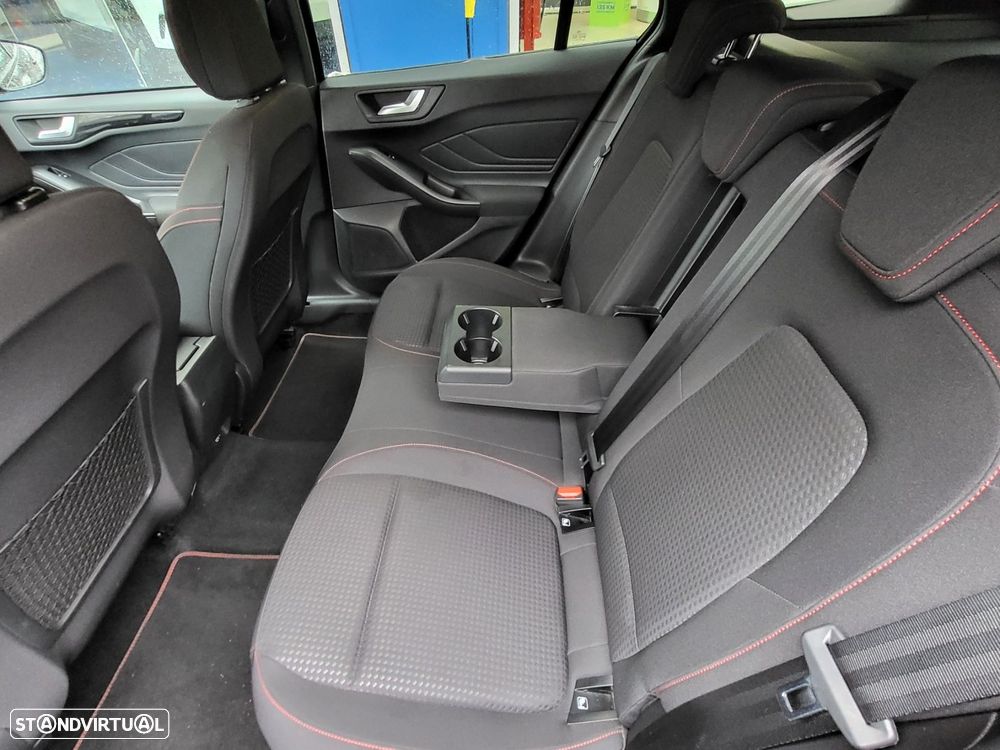 Ford Focus SW 1.0 EcoBoost MHEV ST-Line X - 15