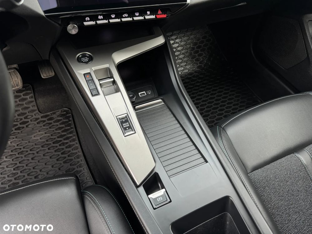 Peugeot 308 1.5 BlueHDi Allure S&S EAT8 - 25