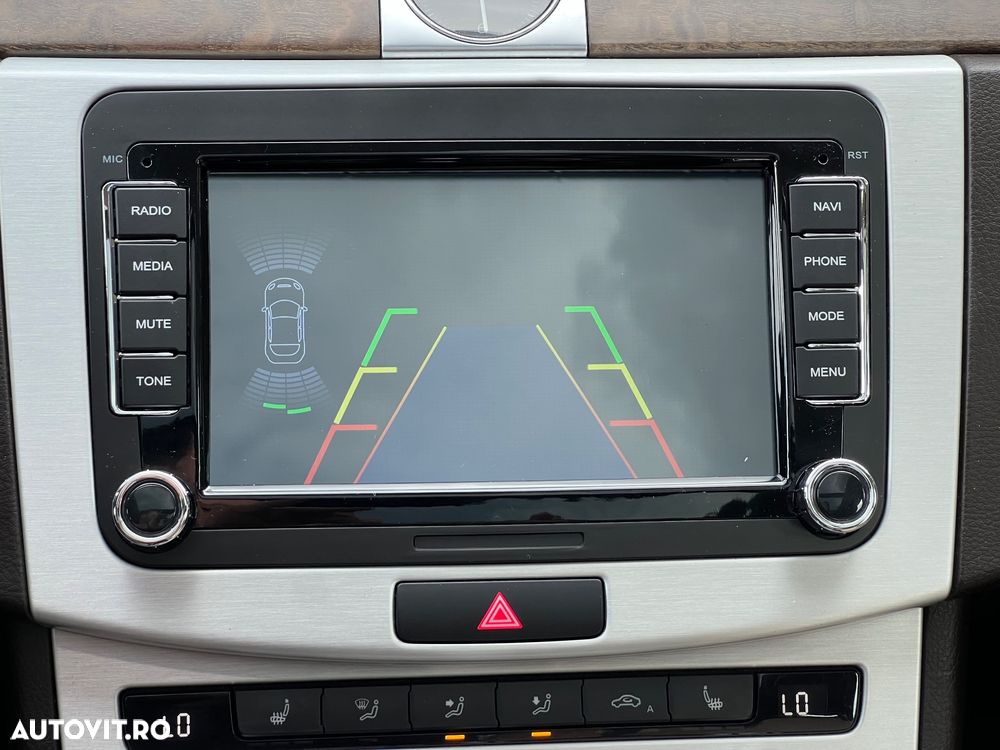 Volkswagen Passat Variant 1.8 TSI DSG Highline - 36