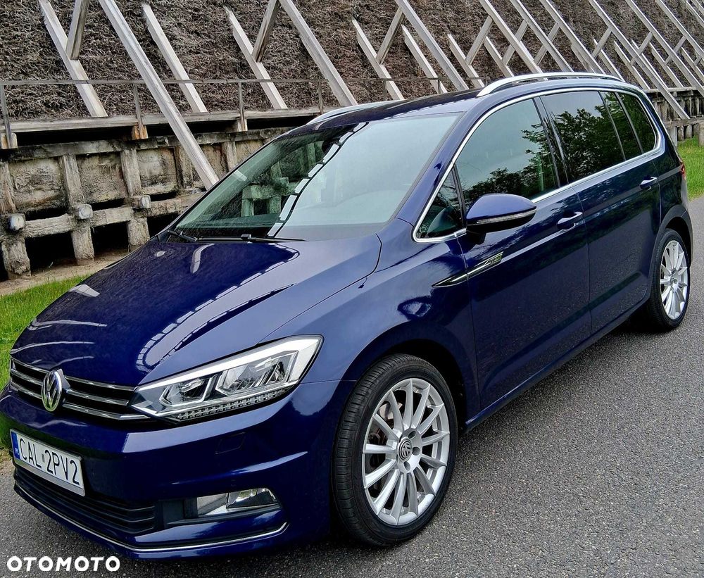 Volkswagen Touran - 1