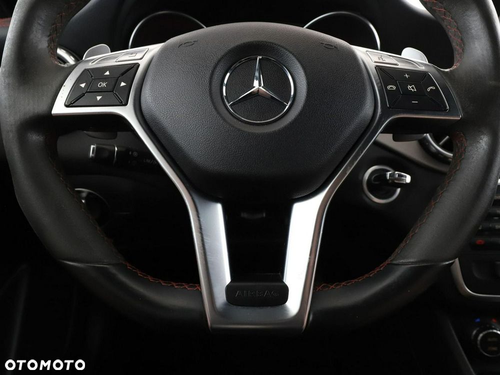 Mercedes-Benz GLA 45 AMG 4-Matic - 22
