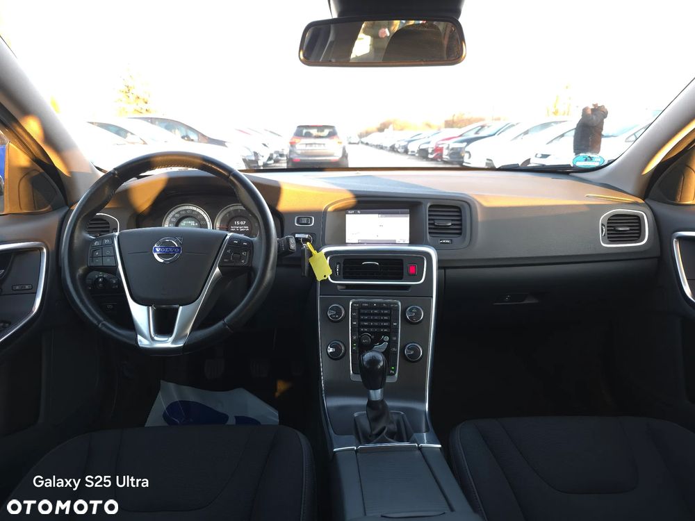 Volvo V60 D3 Momentum - 31