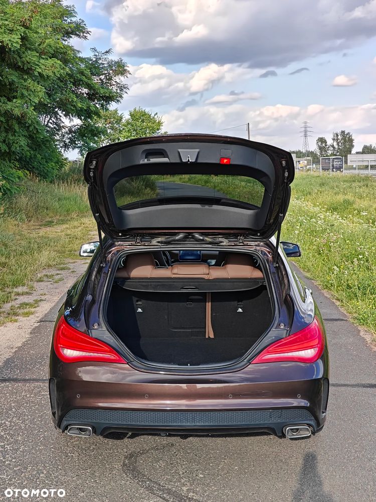 Mercedes-Benz CLA 220 d 7G-DCT AMG Line - 23