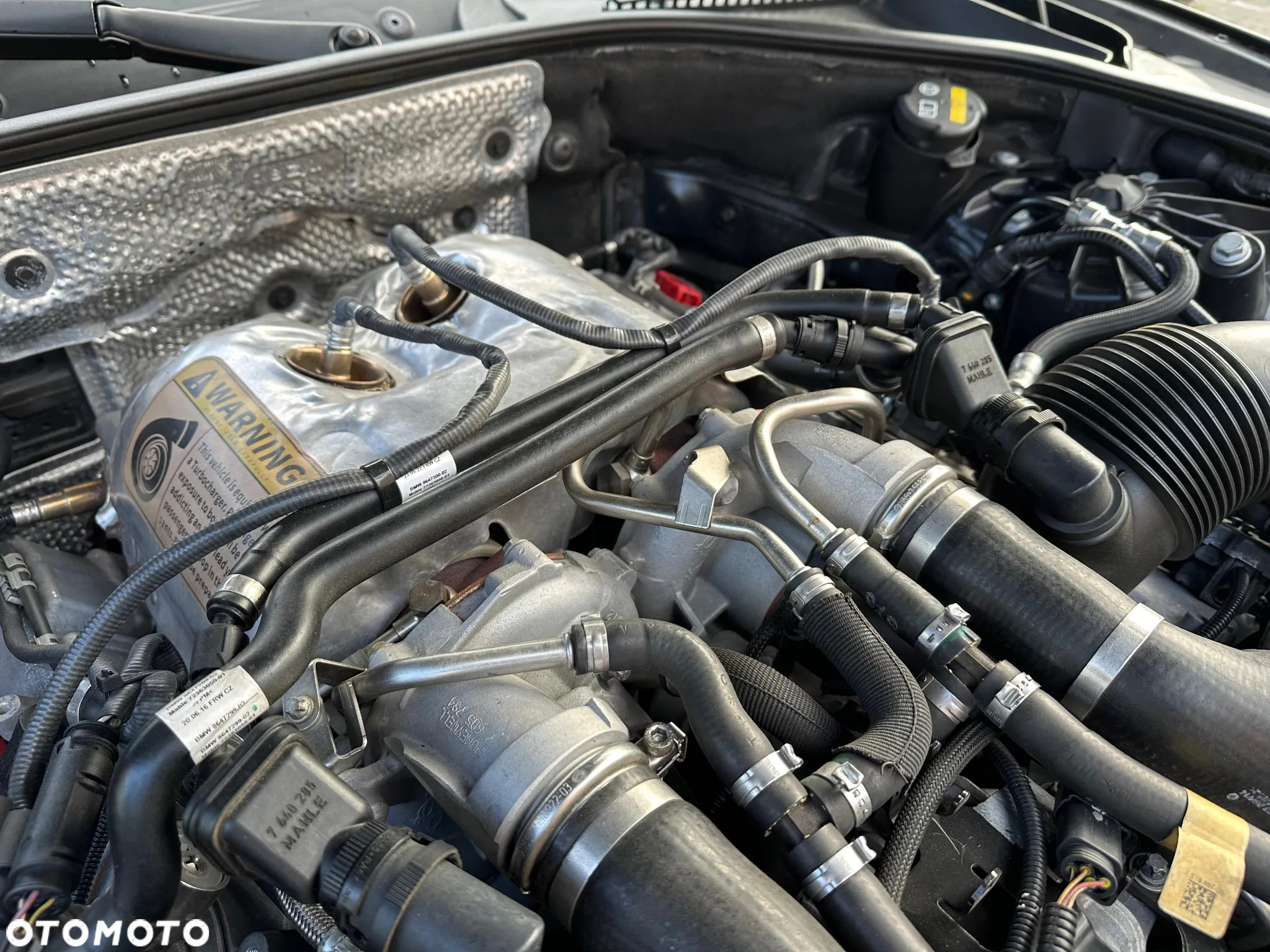 BMW Seria 5 550i - 36