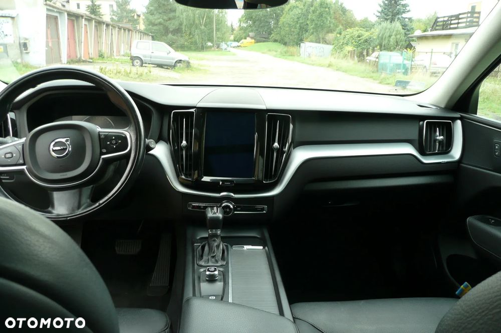 Volvo XC 60 T6 AWD Momentum - 36