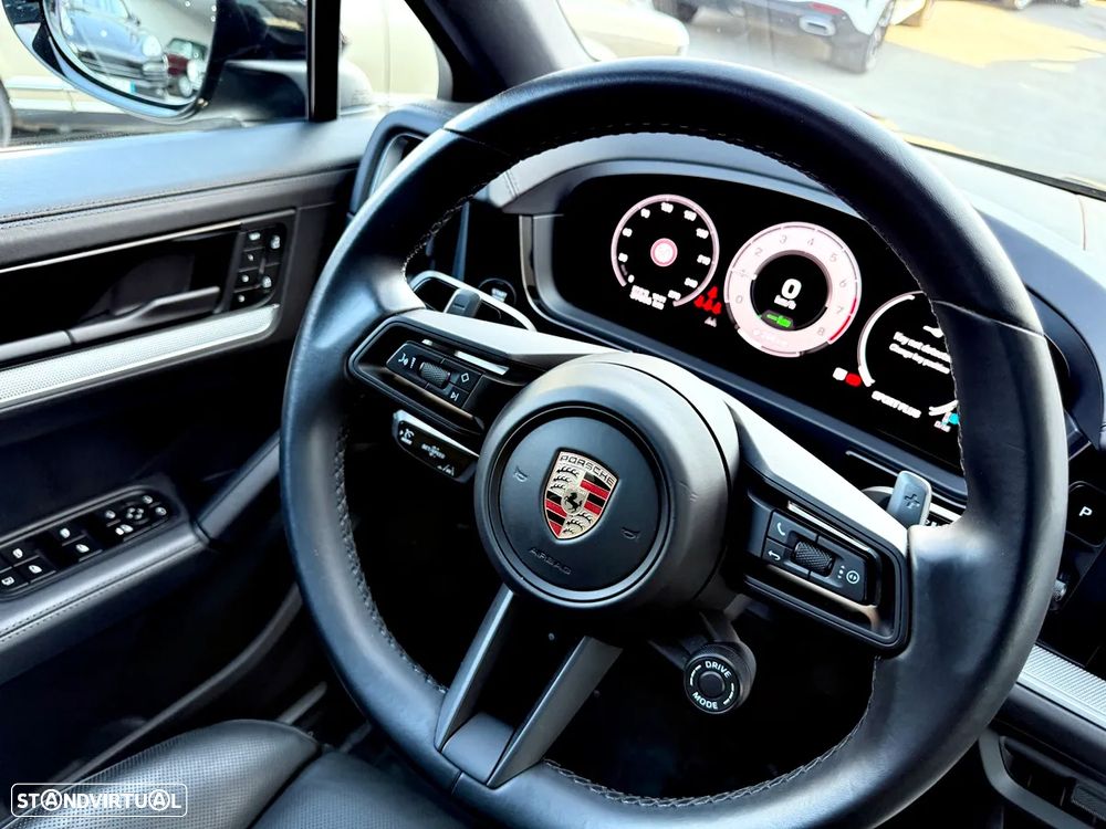 Porsche Cayenne Coupé E-Hybrid - 12