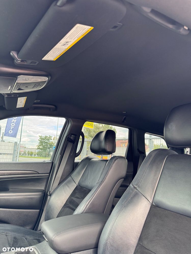 Jeep Grand Cherokee - 18