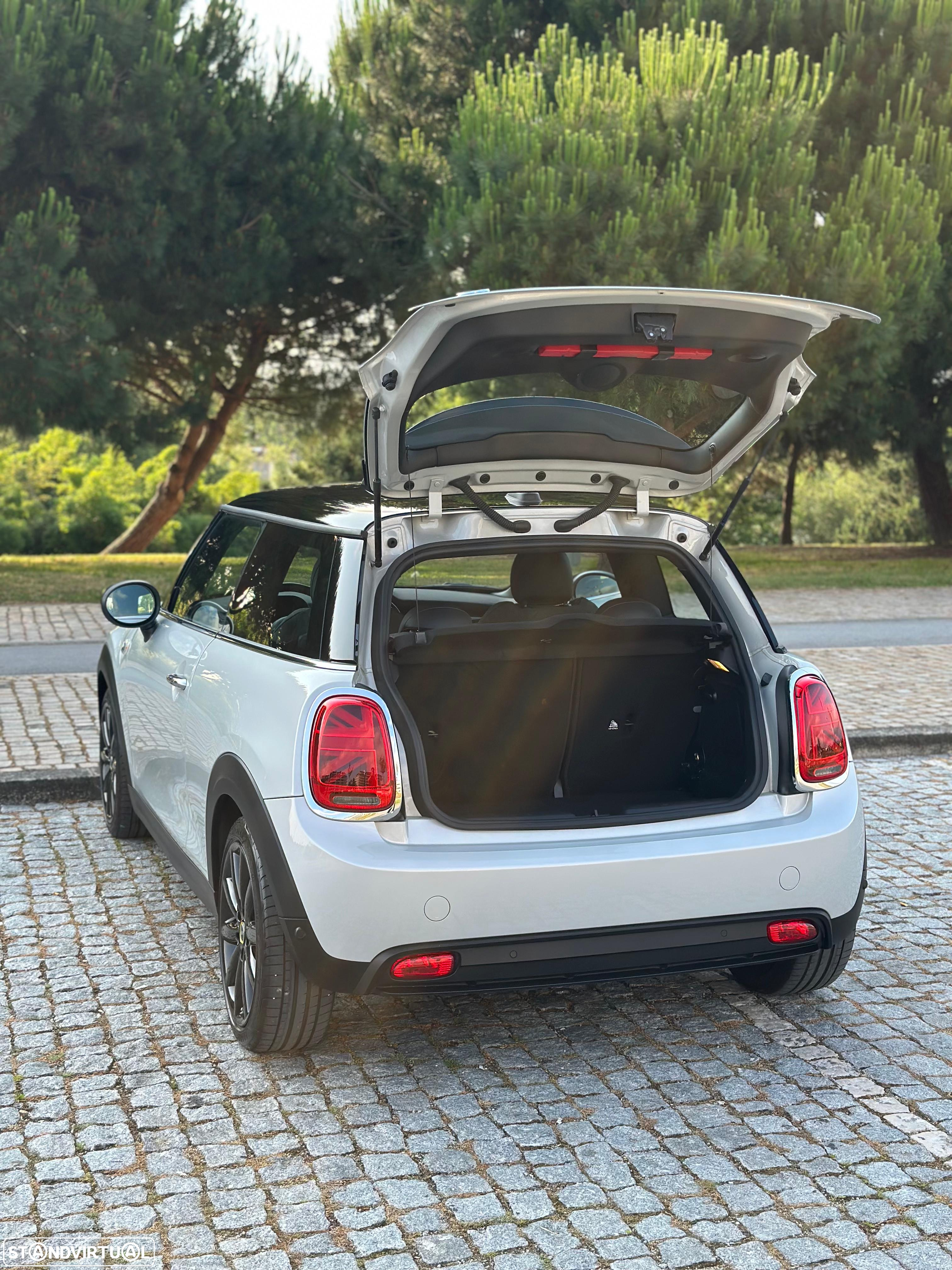 MINI 3 Portas Cooper SE - 21