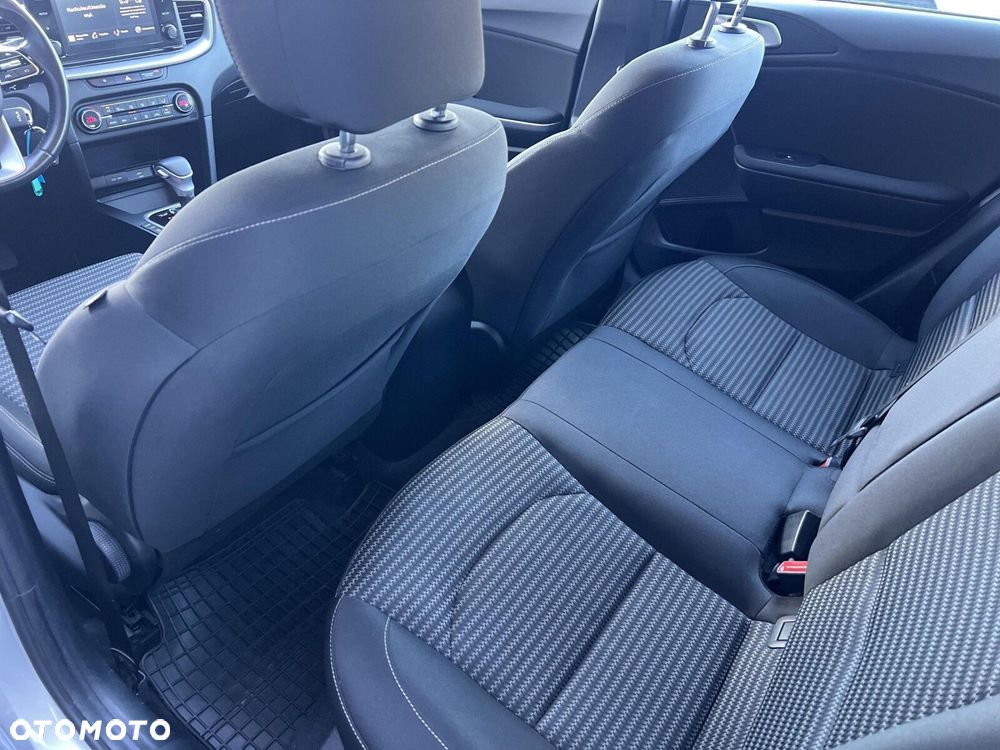 Kia Ceed - 23