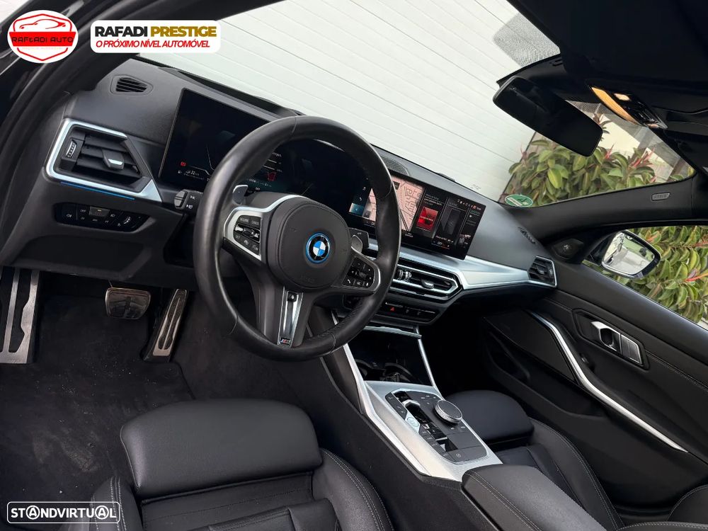 BMW 330 e Aut. M Sport - 19