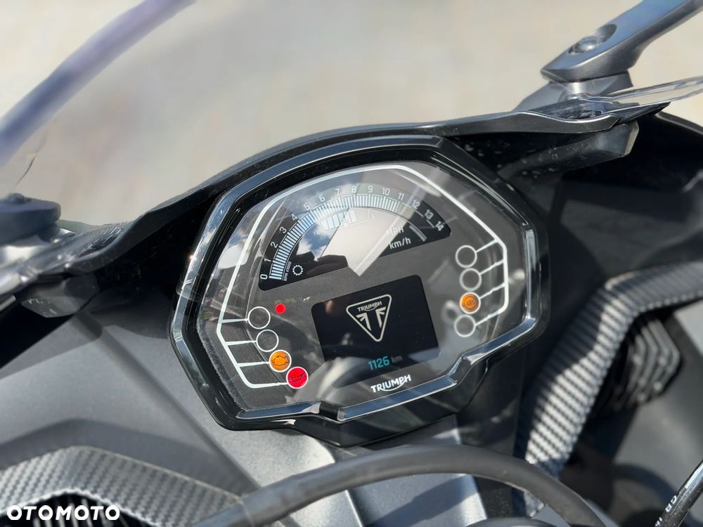Triumph Daytona - 13