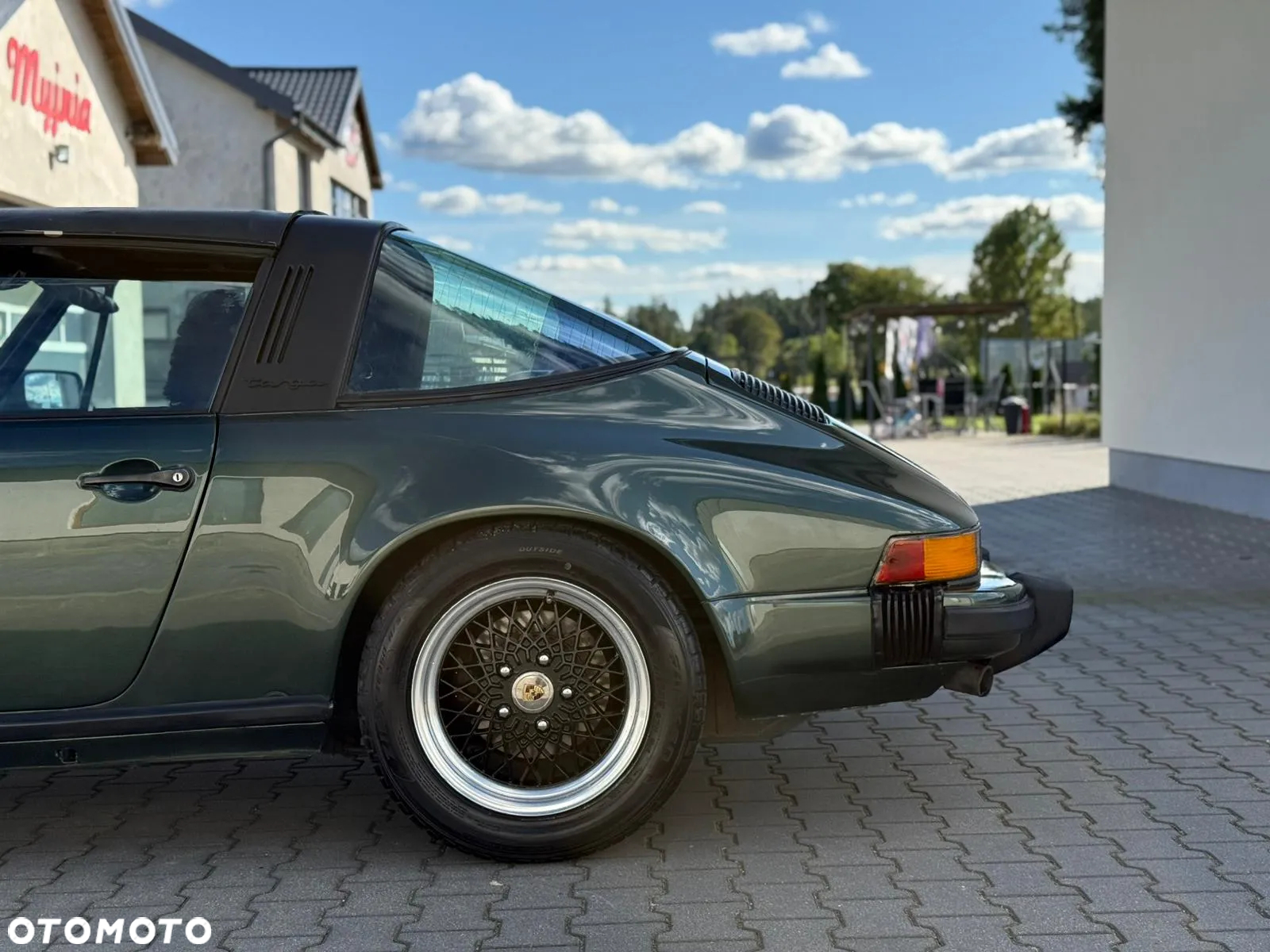 Porsche 911 - 9