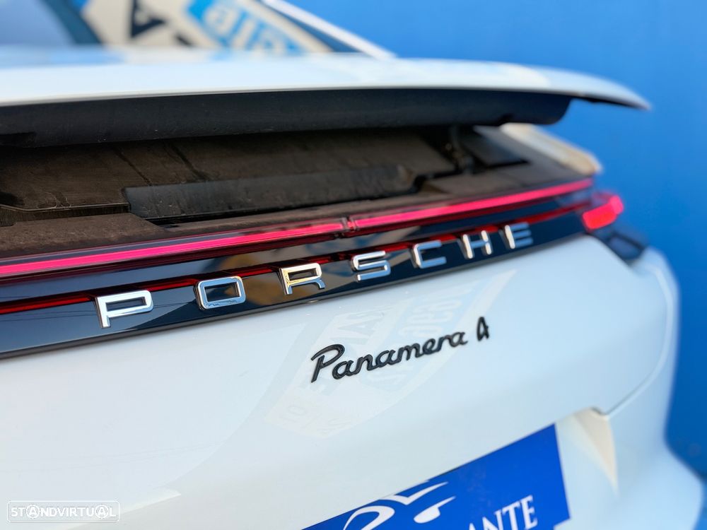 Porsche Panamera - 25