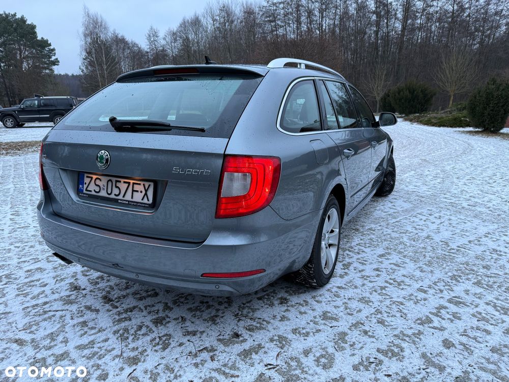 Skoda Superb 2.0 TDI DSG Ambition - 5