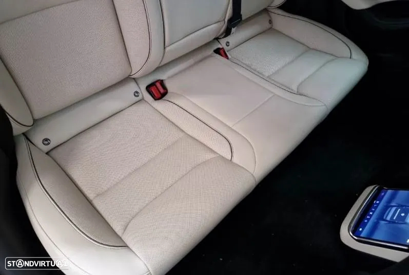Tesla Model S Plaid - 13