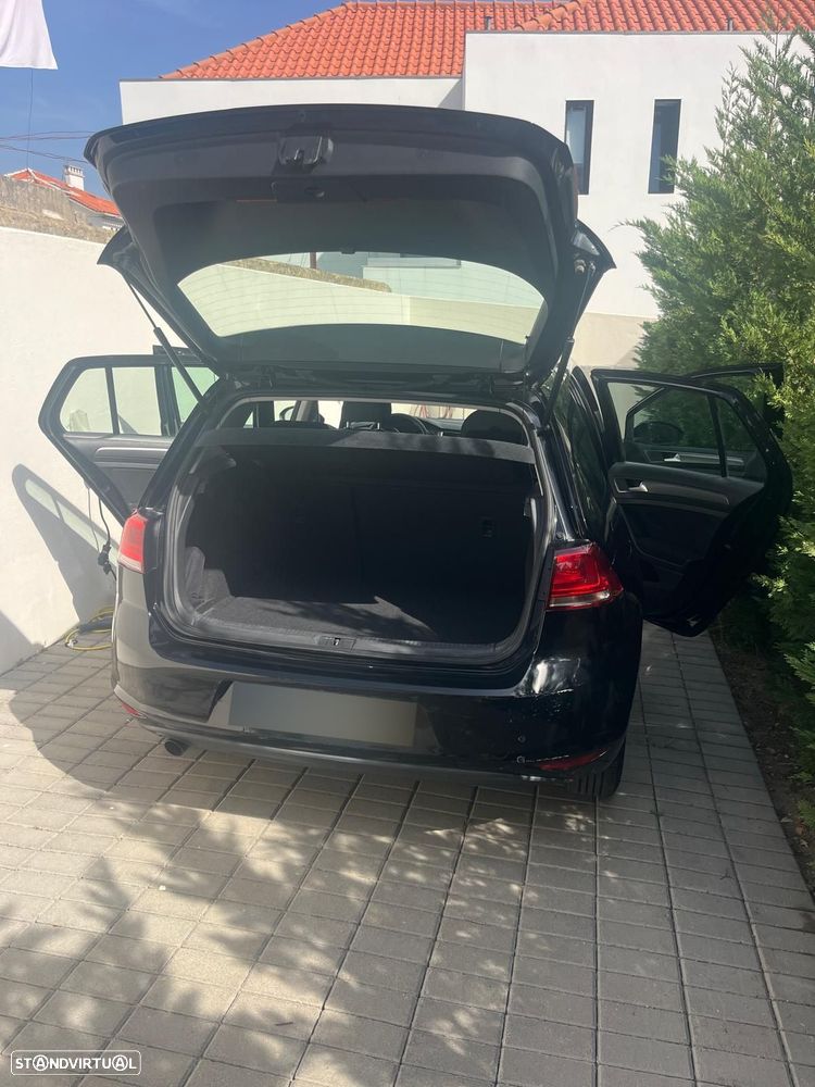 VW Golf 1.6 TDi BlueMotion DSG Trendline - 4