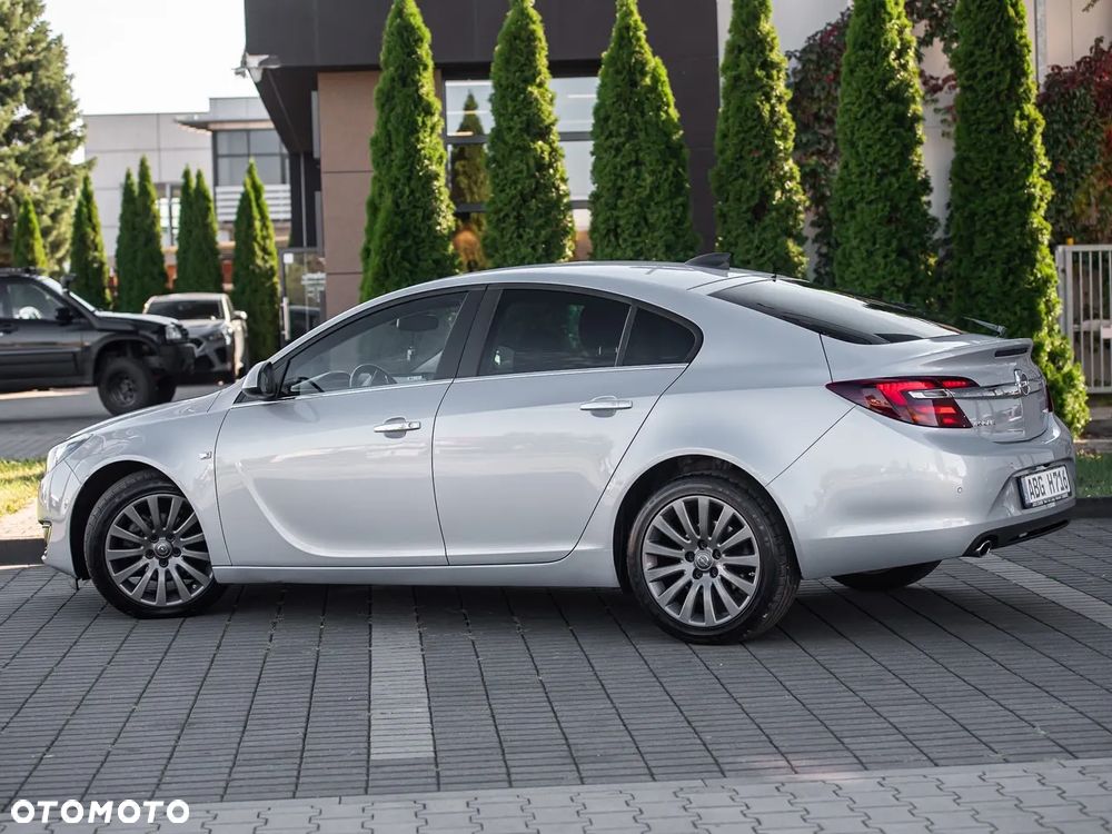 Opel Insignia - 10