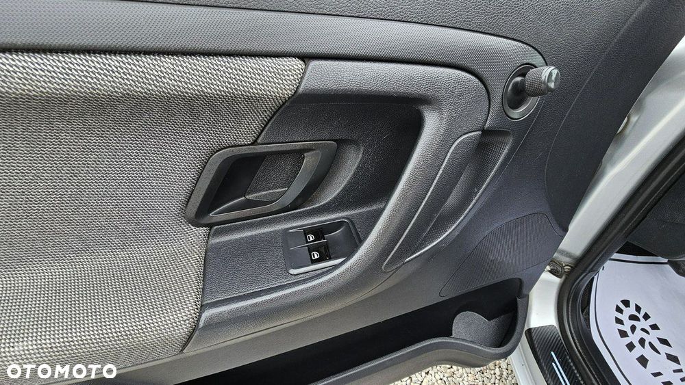 Skoda Roomster 1.4 16V Comfort - 27