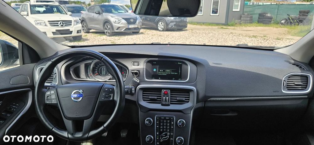Volvo V40 Cross Country - 35