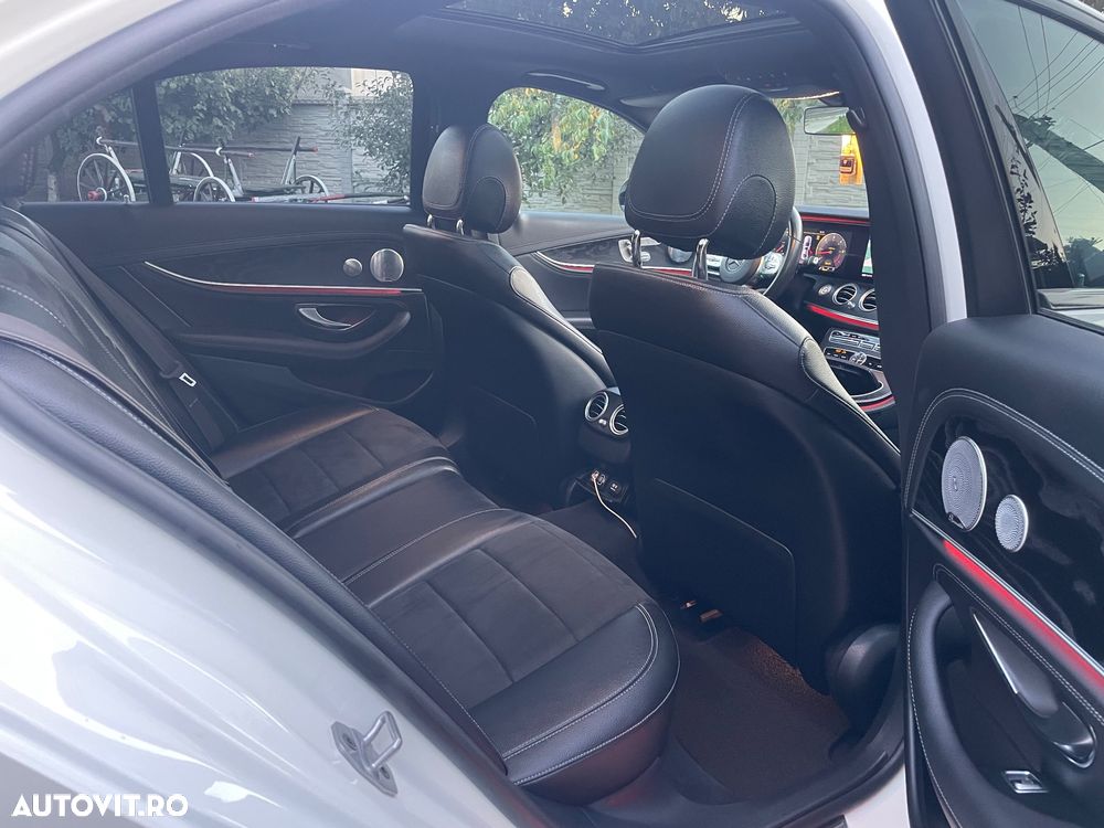 Mercedes-Benz E - 18
