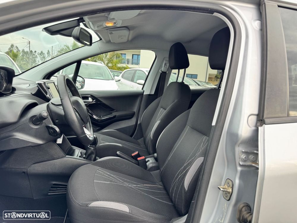 Peugeot 208 1.4 HDi Active - 19