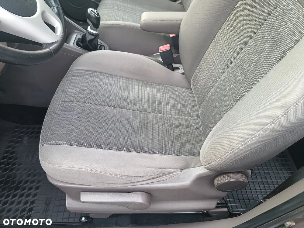 Kia Venga 1.4 M - 13