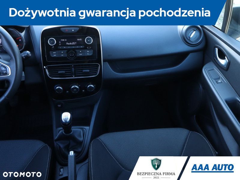 Renault Clio - 10