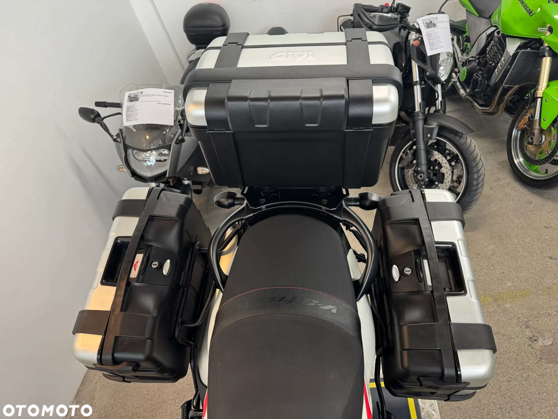 Suzuki DL - 27