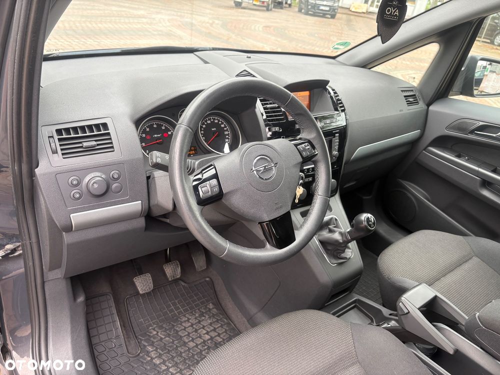 Opel Zafira 1.8 Edition 111 Jahre - 11