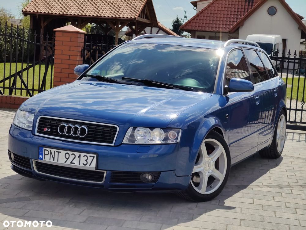 Audi A4 Avant - 1