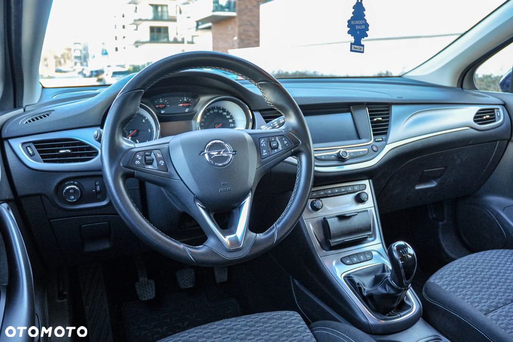 Opel Astra - 9