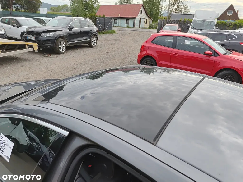 Jaguar XE 20d Prestige - 10