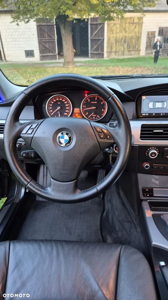 BMW Seria 5 - 11