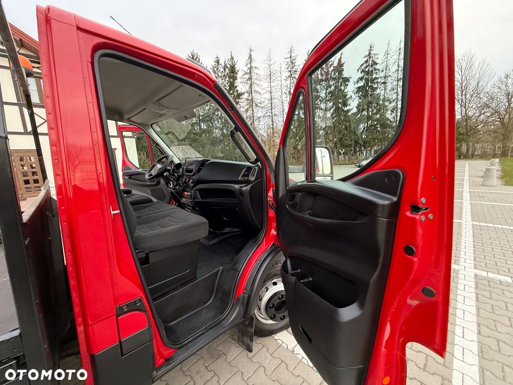 Iveco DAILY 35S - 26