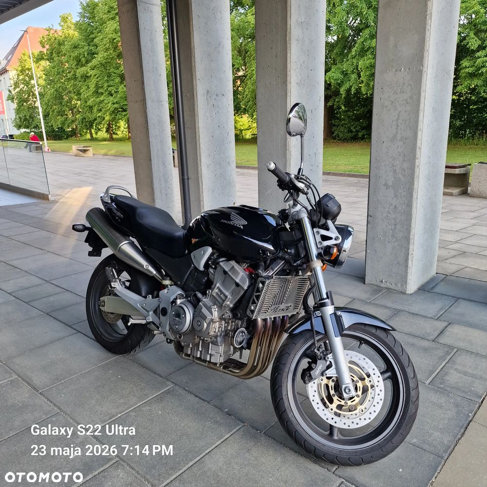Honda Hornet - 22