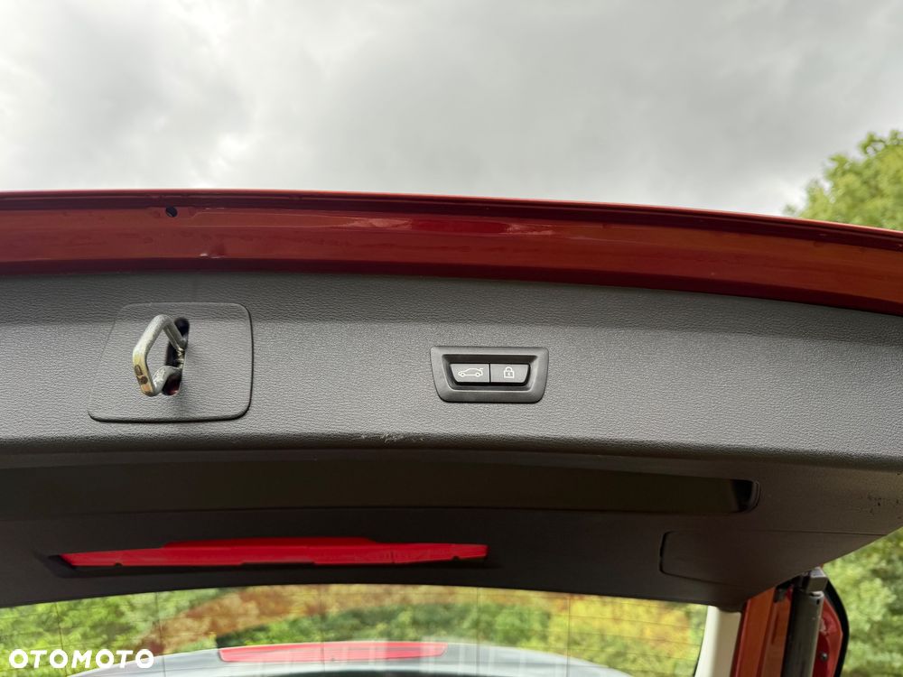 BMW X1 sDrive18d Sport Line - 37