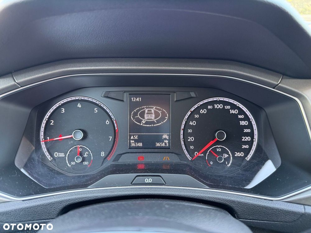 Volkswagen T-Roc 1.0 TSI Advance - 28