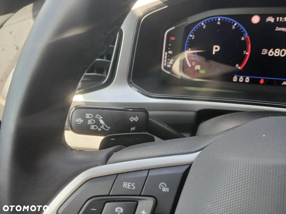 Volkswagen T-Roc 1.5 TSI Life Plus DSG - 23