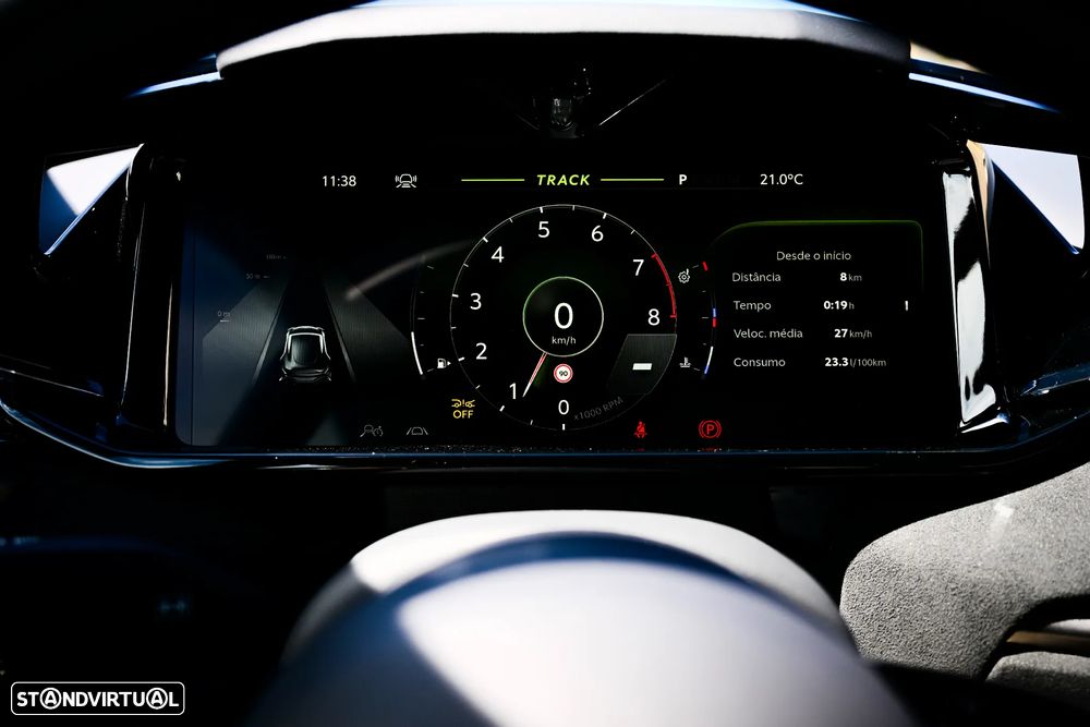 Aston Martin Vantage Coupe V8 - 39