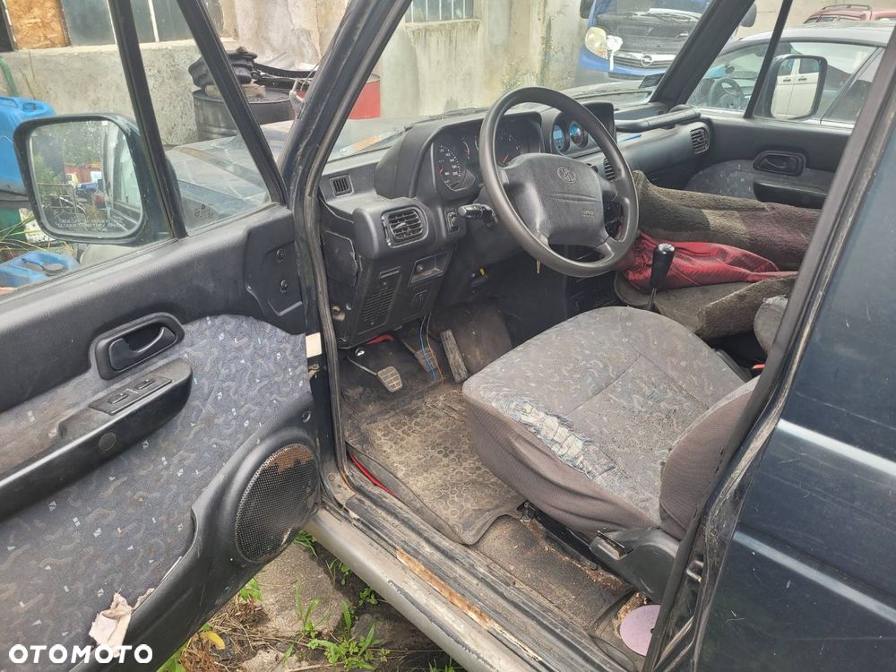 Hyundai Galloper - 4
