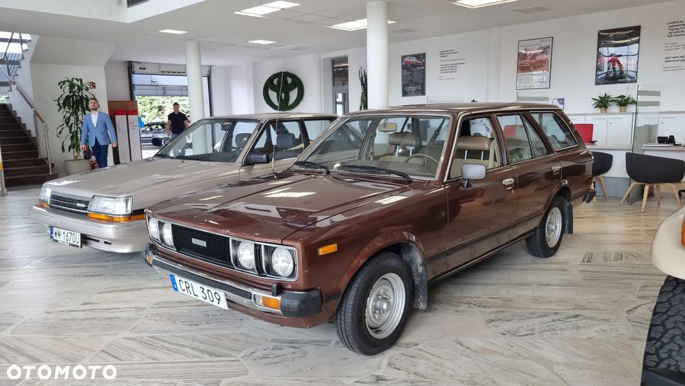 Toyota Carina - 2