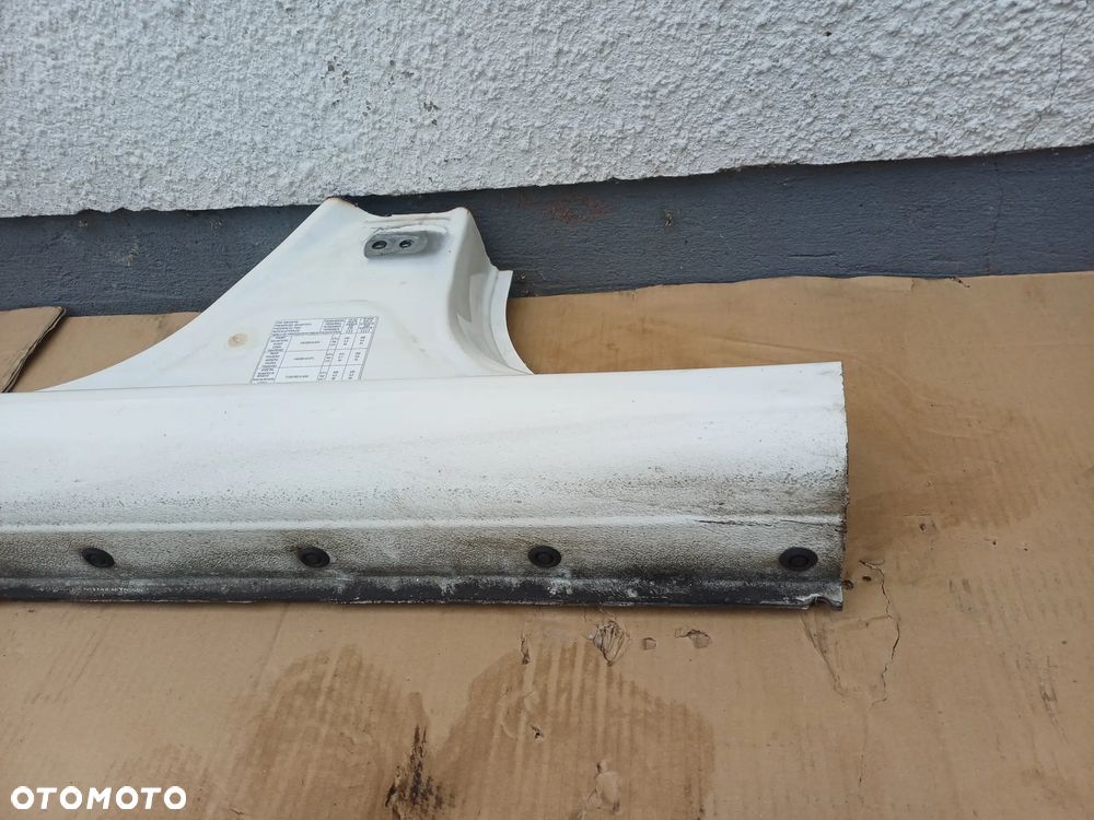 Nissan Note II  E12 próg lewy słupek poszycie progu 13- - 11