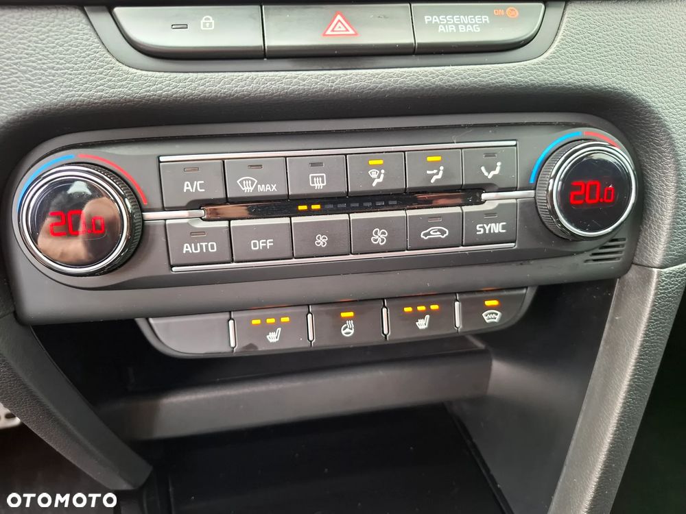 Kia ProCeed - 26