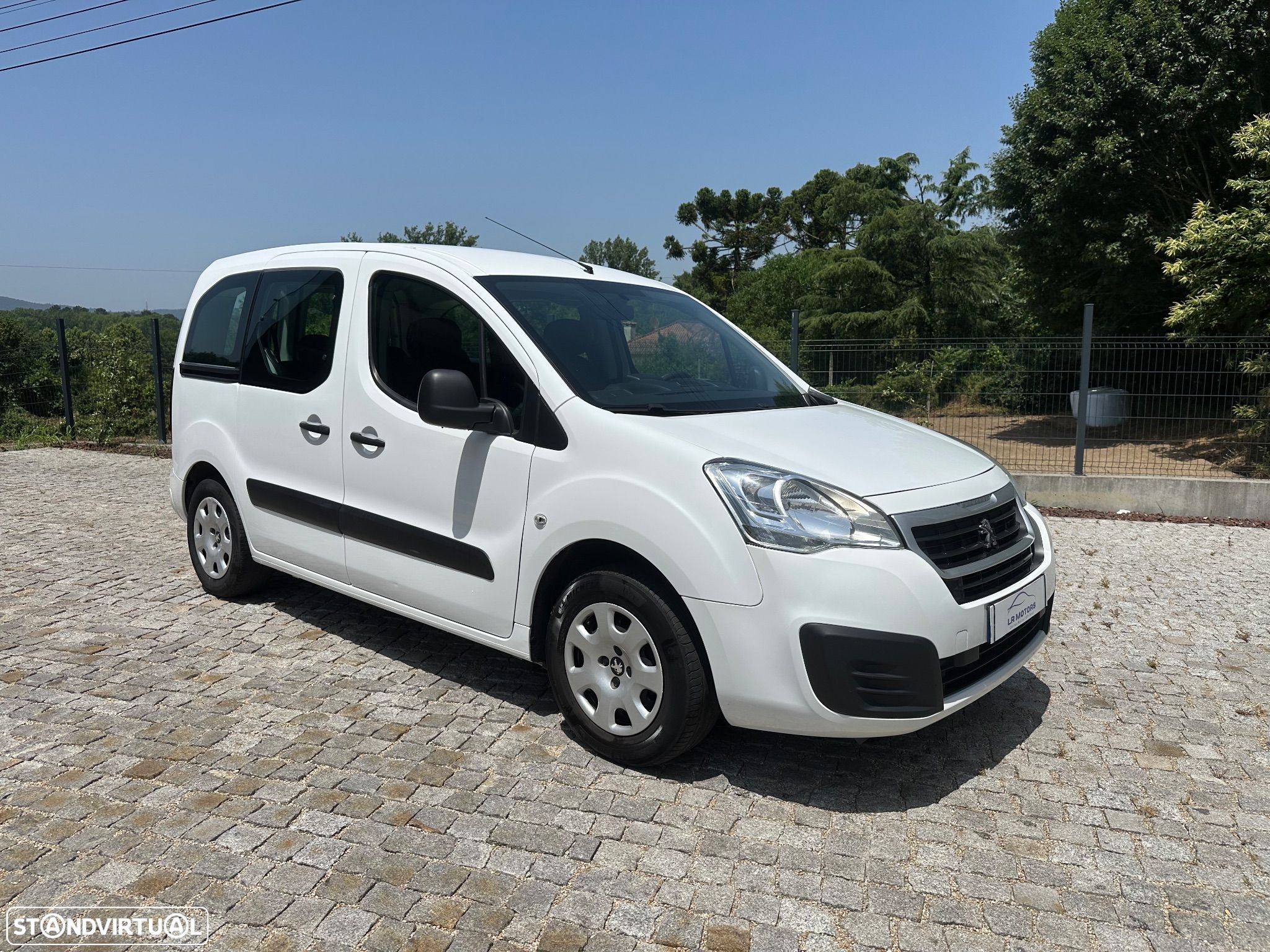 Peugeot Partner 1.6 BlueHDi Confort - 1