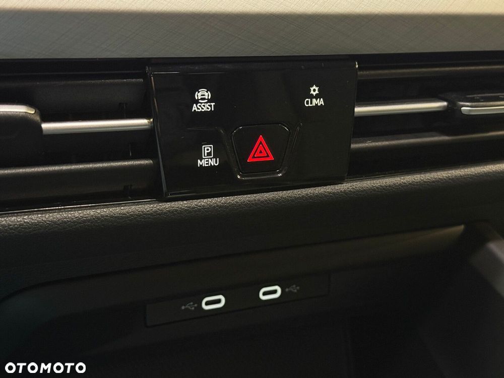 Volkswagen Golf - 35